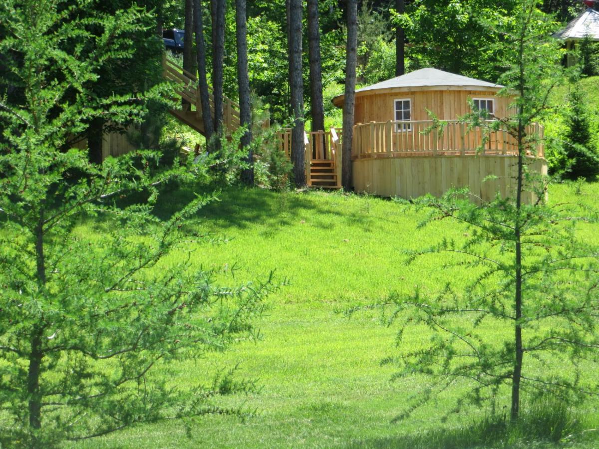 La Maison Sous Les Arbres Saint Roch de Mekinac Экстерьер фото